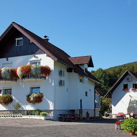 Hotel House Pox Plitvička Jezera Esterno foto